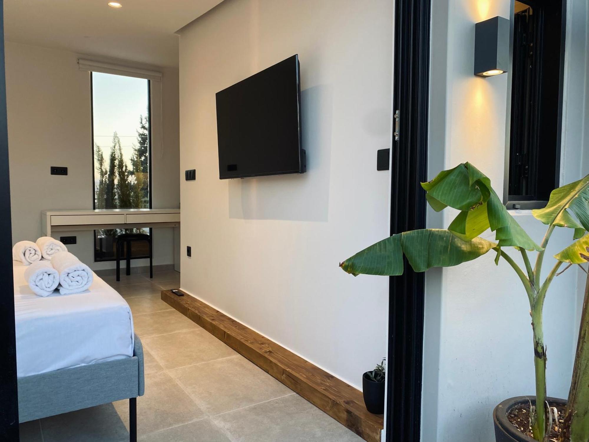 Hyperion Penthouse Lejlighed Patras Eksteriør billede