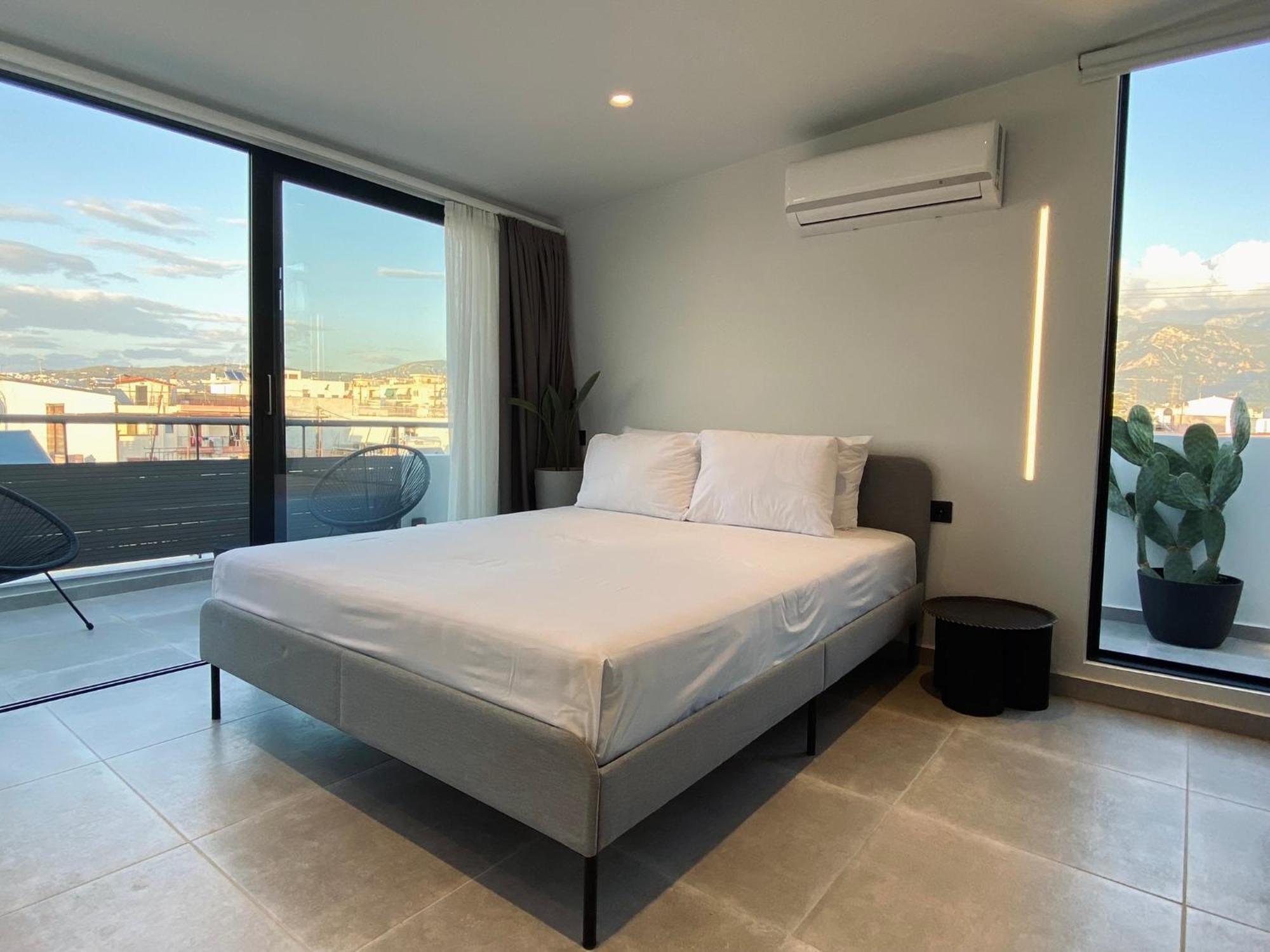 Hyperion Penthouse Lejlighed Patras Eksteriør billede